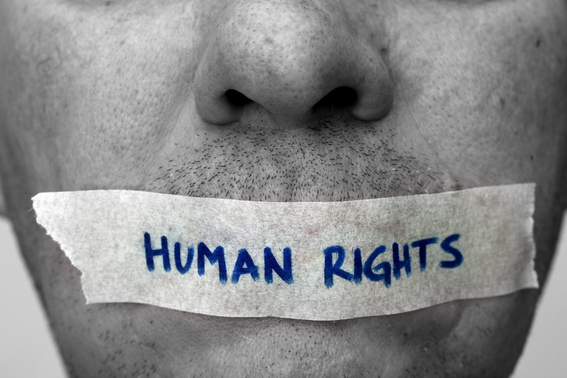 W jakich krajach przestrzeganie praw człowieka jest największym problemem? Nowy raport amerykańskiego Departamentu Stanu