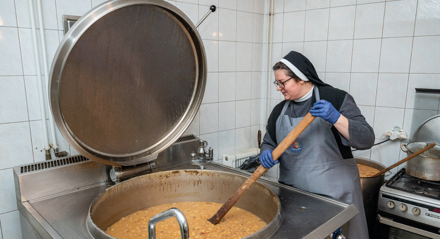 Elżbietanki jadłodajnię prowadzą wraz z Caritas od 2011 r. Swojej pracy nie zawiesiły nawet w trakcie pandemii. 