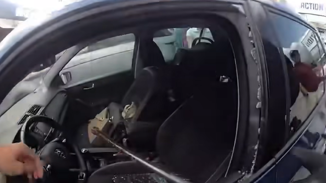 Policajná akcia - záchrana bábätka