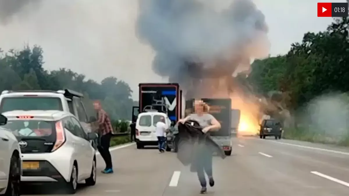 Po zderzeniu pojazdów na autostradzie A2 w Niemczech eksplodowały niebezpieczne materiały przewożone w jednej z ciężarówek