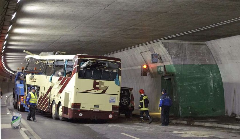 28 osób zginęło. Wypadek autobusu w Szwajcarii