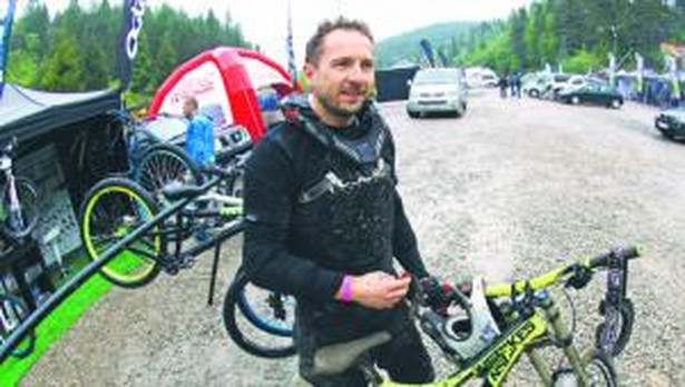 Szymon Kobyliński, kiedy skończyło się zarabianie na graniu w kapeli, postawił na rowery, które lubił tak samo jak muzykę materiały prasowe