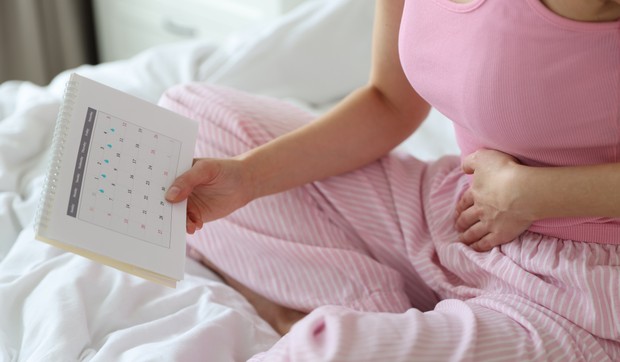 Ako se često javlja neredovno, obilno ili bolno krvarenje van tipičnog ciklusa, obavezan je ginekološki pregled