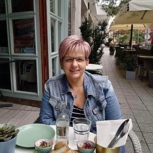 08 09 o Gyöngyi-kapott