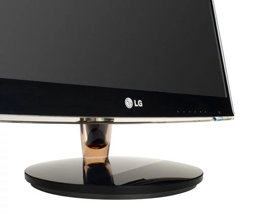 Półprzezroczysta nóżka monitora LG dodaje urządzeniu elegancji
