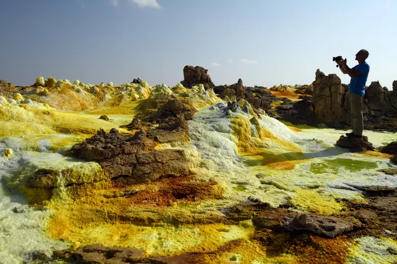 Okolice Dallol są chętnie odwiedzane przez turystów-eksploratorów