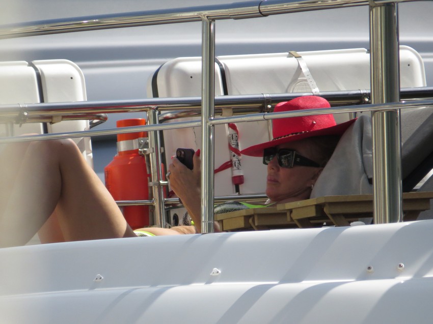 Brena uživa za sve pare