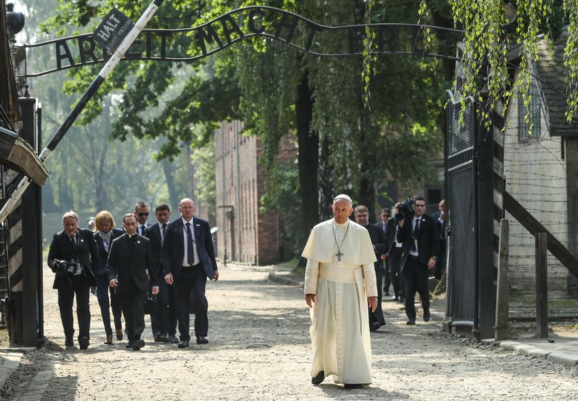 Papież Franciszek w obozie Auschwitz-Birkenau