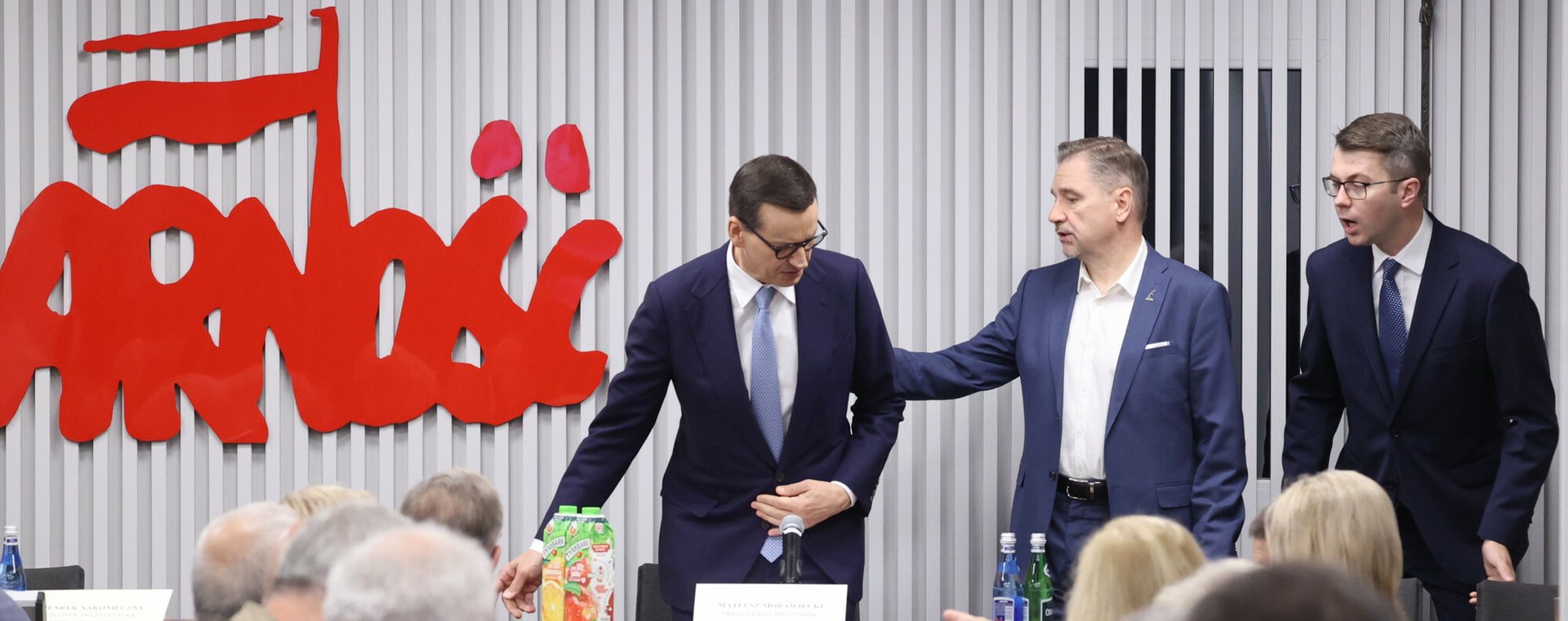 Premier Mateusz Morawiecki chce dogadać się z Piotrem Dudą, szefem Solidarności. Pracodawcy nie chcą być pomijani