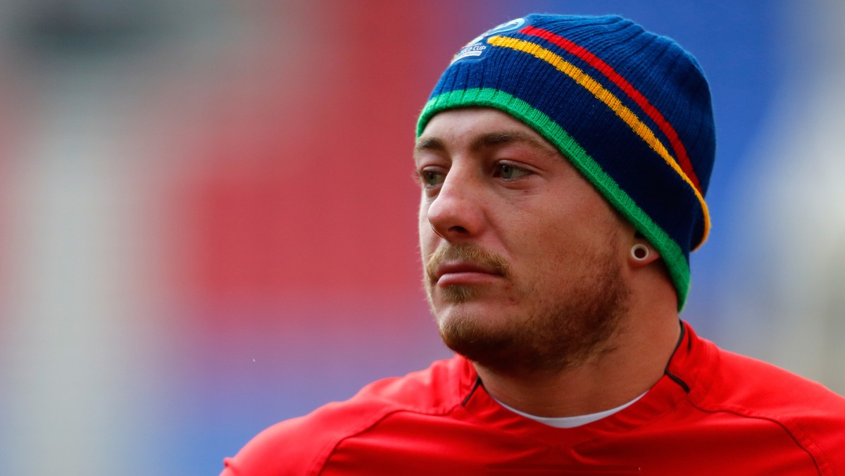 Joshua Charnley, rugbysta, zawodnik Wigan Warriors, na swoim profilu na Twitterze pochwalił się nowym tatuażem. Gracz, którego na portalu społecznościowym "śledzi" 55 900 osób spędził ostatnio sześć godzin w salonie tatuażu w Lancashire.