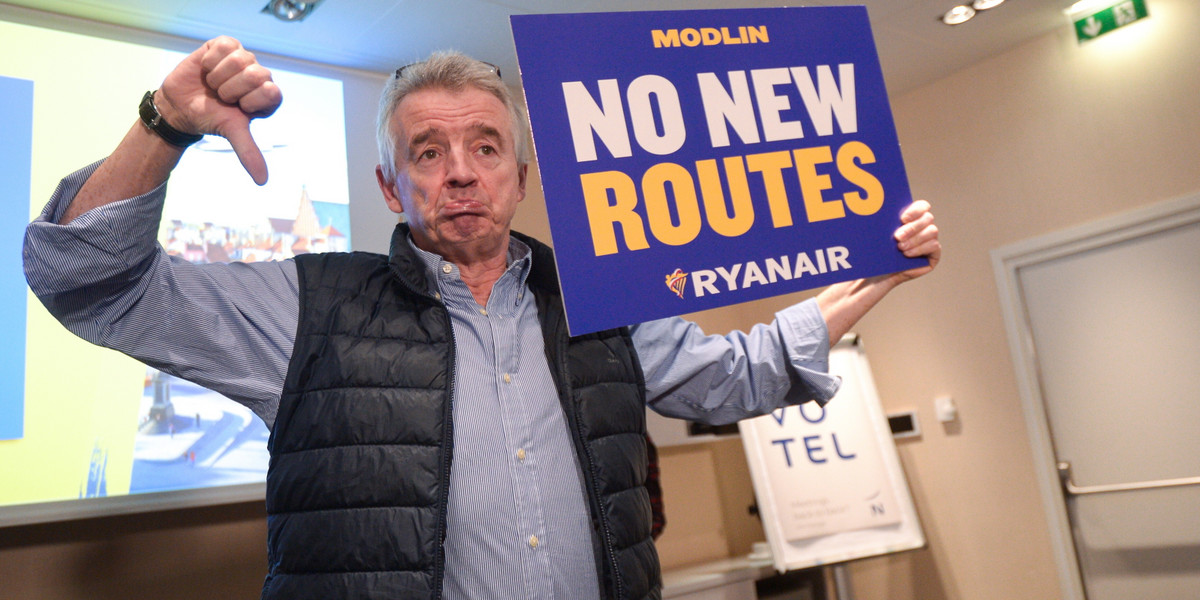 Dyrektor generalny Ryanair Michael O’Leary podczas konferencji prasowej w Warszawie, 30 stycznia 2023 r. 