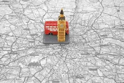 Economist: imigracja to „najbardziej szurnięta polityka Konserwatystów”