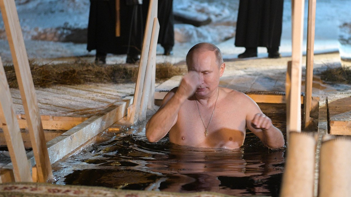 epa06451831 - RUSSIA RELIGION EPIPHANY (Russian President Vladimir Putin)