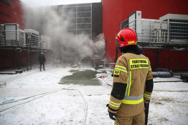 Akcja gaśnicza pożaru w archiwum urzędu miasta