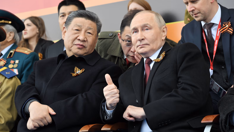 xi-jinping-i-wladimir-putin-w-czasie-par