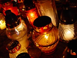 Wywlekanie ciał, czyli o polityce robionej na grobach i trumnach