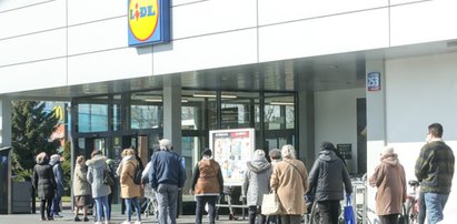 Lidl wprowadza "szczęśliwe godziny". Klienci będą mogli kupić produkty nawet prawie o połowę taniej