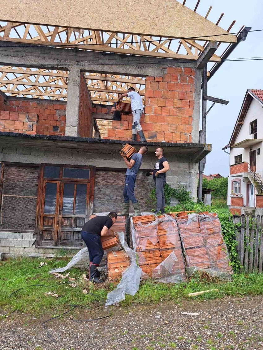 Čačanske tigrove čini 6 momaka i svako radi sve
