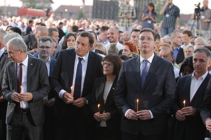 Dodik, Gojkovićeva i Vučić tokom parastosa
