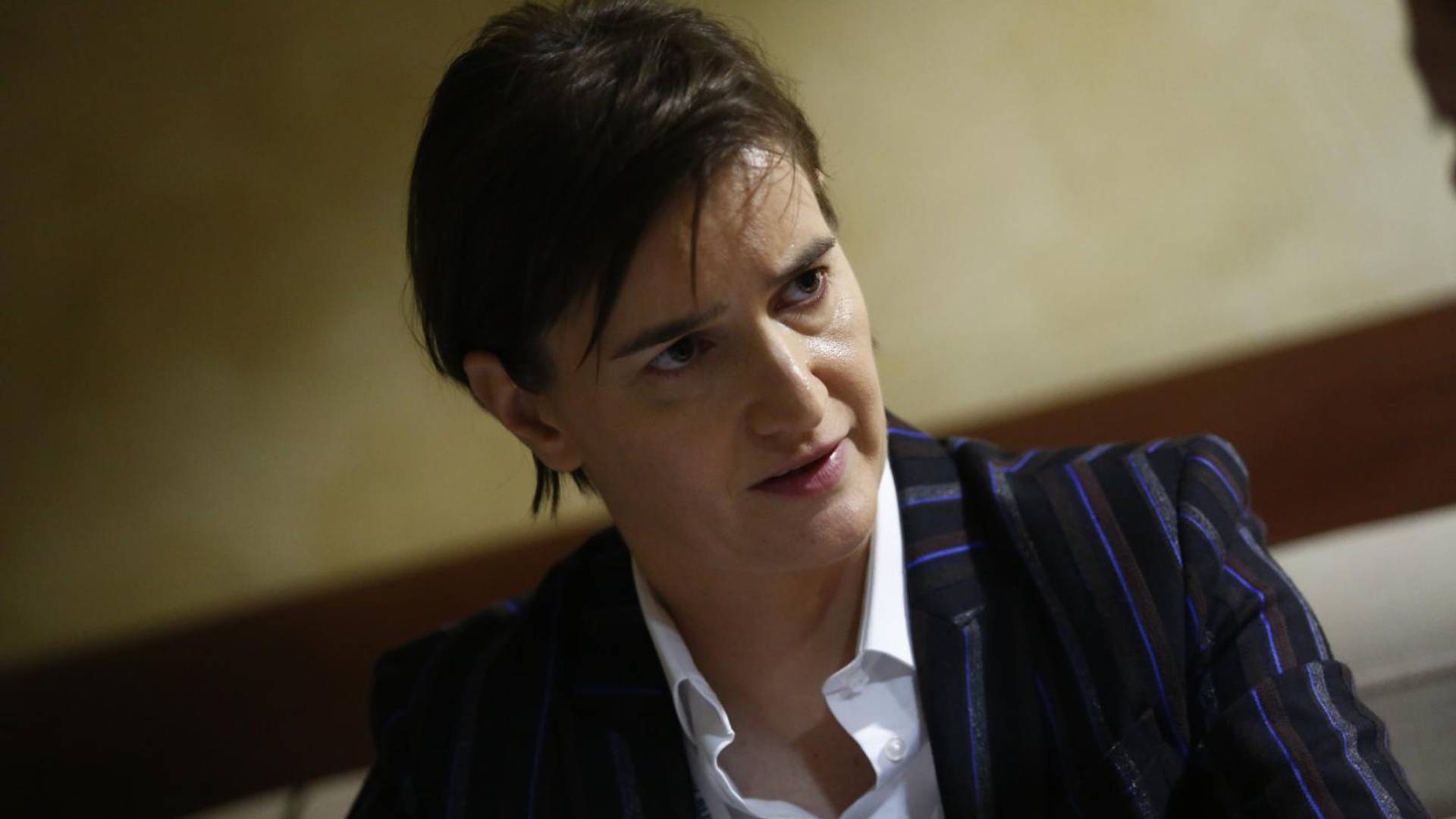 Ako Brnabić kaže da nikad nije bilo gore i da su mere donete na vreme - da li poručuje da su sve zabrane bile beskorisne