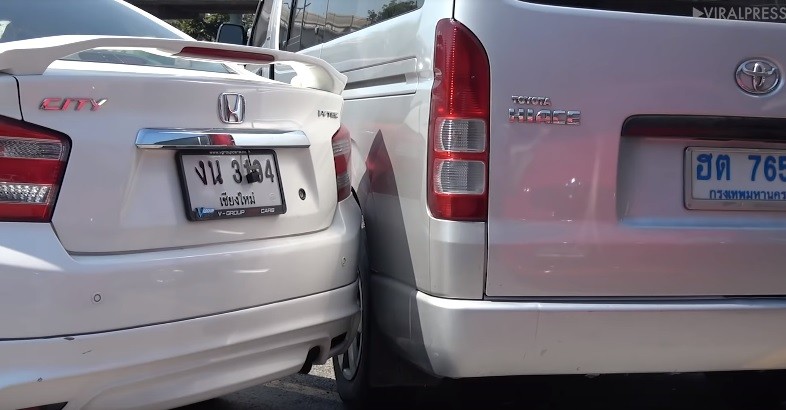 Parkovanie v Bangkoku.