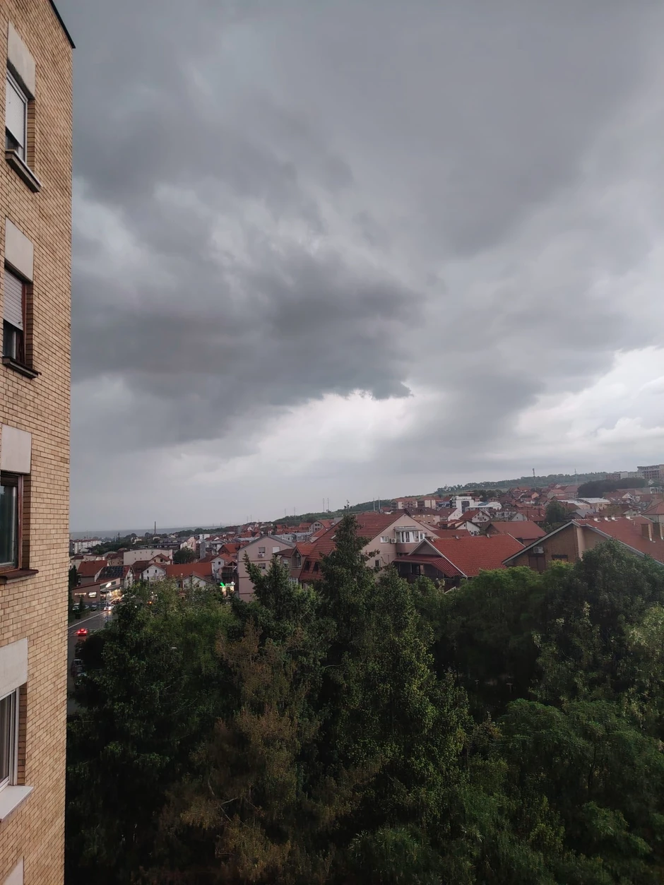 Crni oblaci u Beogradu
