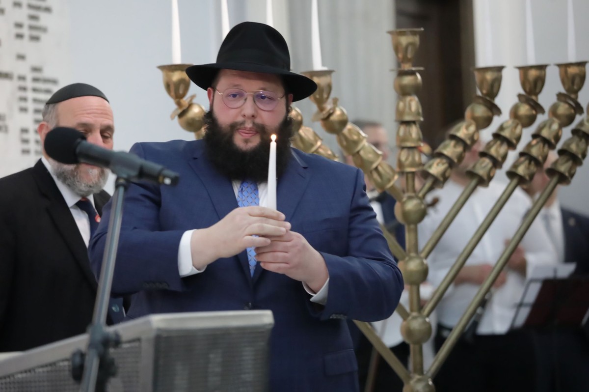 Szalom Dow Ber Stambler, Michael Schudrich