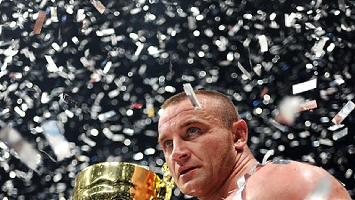 - Na pewno w 2011 roku Mariusz Pudzianowski wróci na ring - mówi w wywiadzie dla serwisu sporty-walki.org Maciej Kawulski, współwłaściciel Konfrontacji Sztuk Walki - największej polskiej organizacji MMA