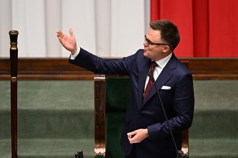 Nowo wybrany marszałek Sejmu X kadencji Szymon Hołownia.