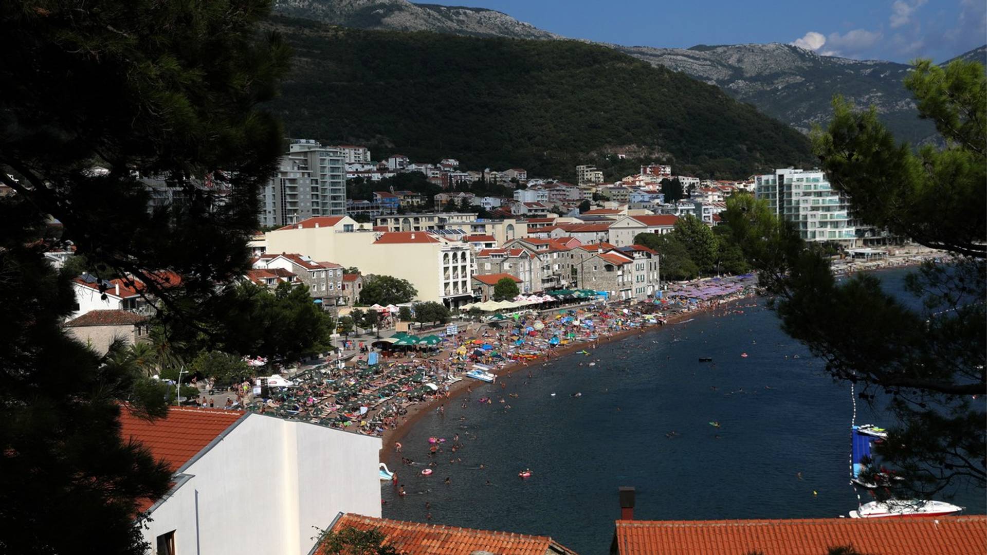 Ni Budva više nije na nivou: srozali cene, a gostiju nigde