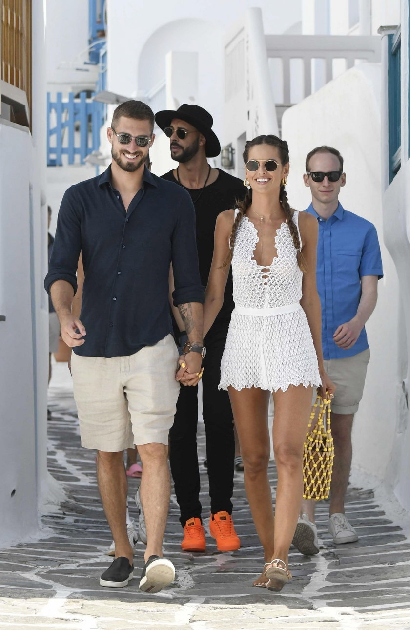 Izabel Goulart z narzeczonym