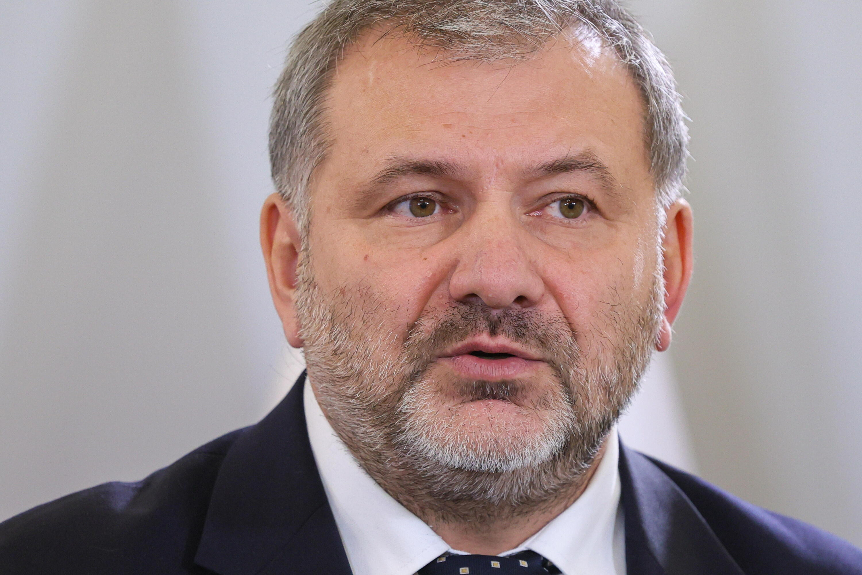 Minister sprawiedliwości Żurek dostał mandat za nieustąpienie pieszemu