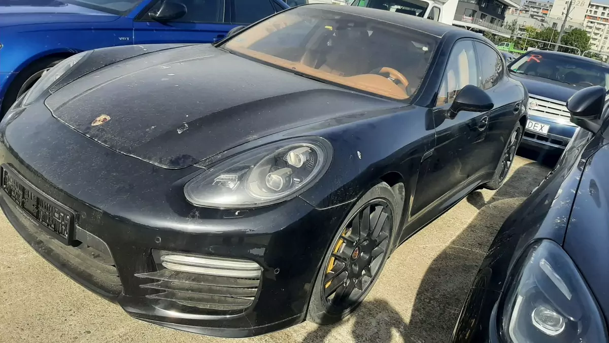 Porsche wystawione na licytację przez małopolską skarbówkę