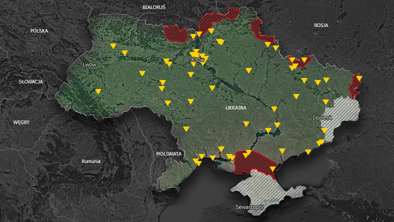 Atak Rosji na Ukrainę. Na żółto miejsca, które zostały ostrzelane przez rosyjskie rakiety, a na czerwono obszar, gdzie doszło do inwazji wojsk lądowych. Na szaro zaznaczony Krym i Donbas, czyli obszary zajęte przez Rosjan w 2014 r. i przez nich kontrolowane