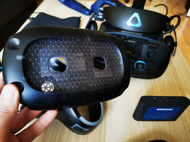 HTC Vive Cosmos i Cosmos Elite