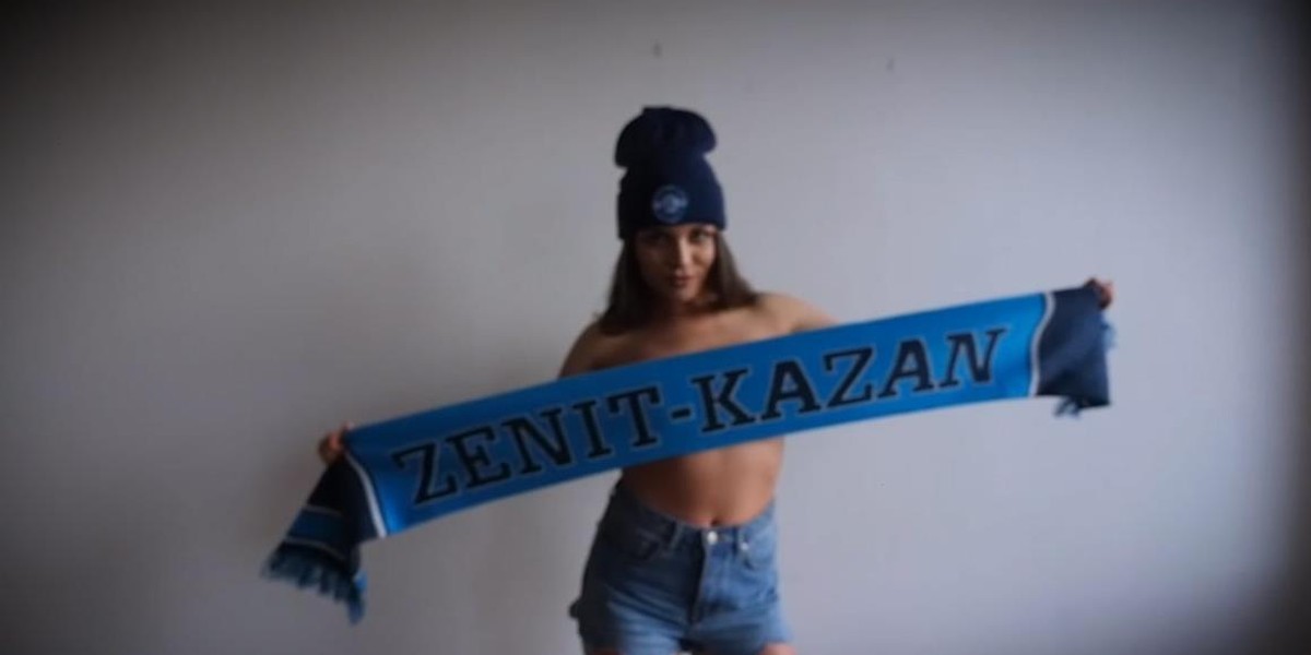 Zenit Kazań promuje klubowy sklep. W reklamie gorące modelki