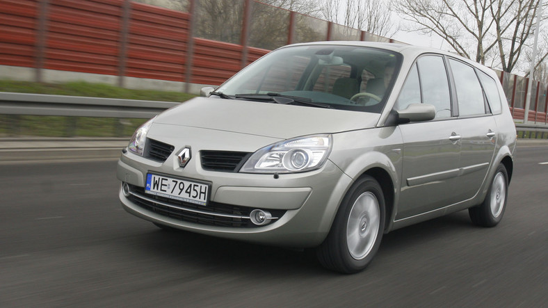 4. Renault Scénic II (2003-09), cena: od 6000 zł