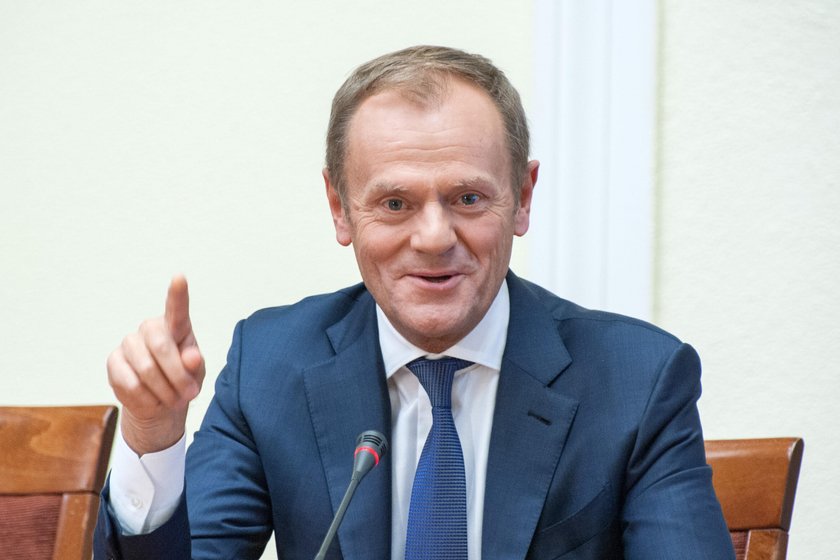 PREMIER DONALD TUSK PRZED KOMISJA AMBER GOLD W WARSZAWIE