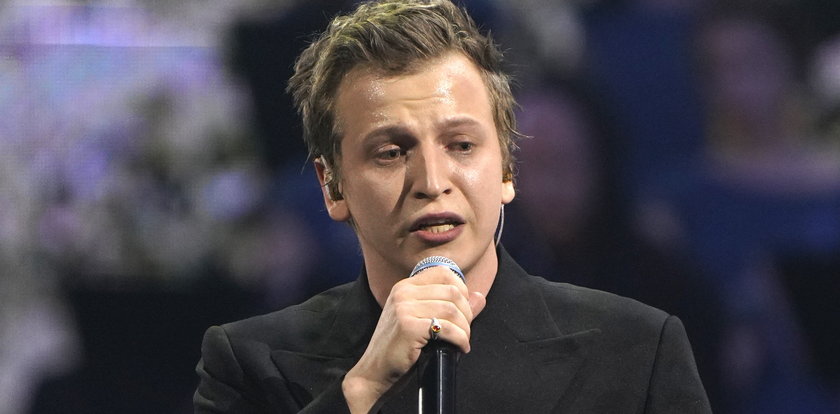 Aktor „Hejtera" nie wytrzymał na koncercie „Razem z Ukrainą". Zrobił to, schodząc ze sceny [ZDJĘCIA]