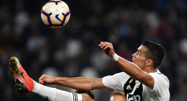 Ronaldo celebrates a new milestone with his 400th league goal