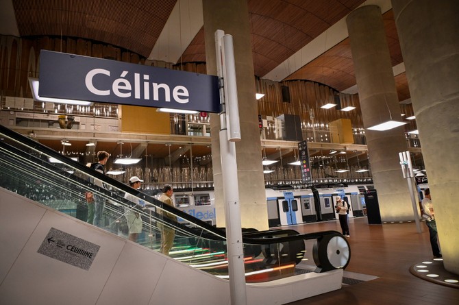 Metro stanica u kvartu Difons, gde se nalazi Arena, nakratko je promenila naziv