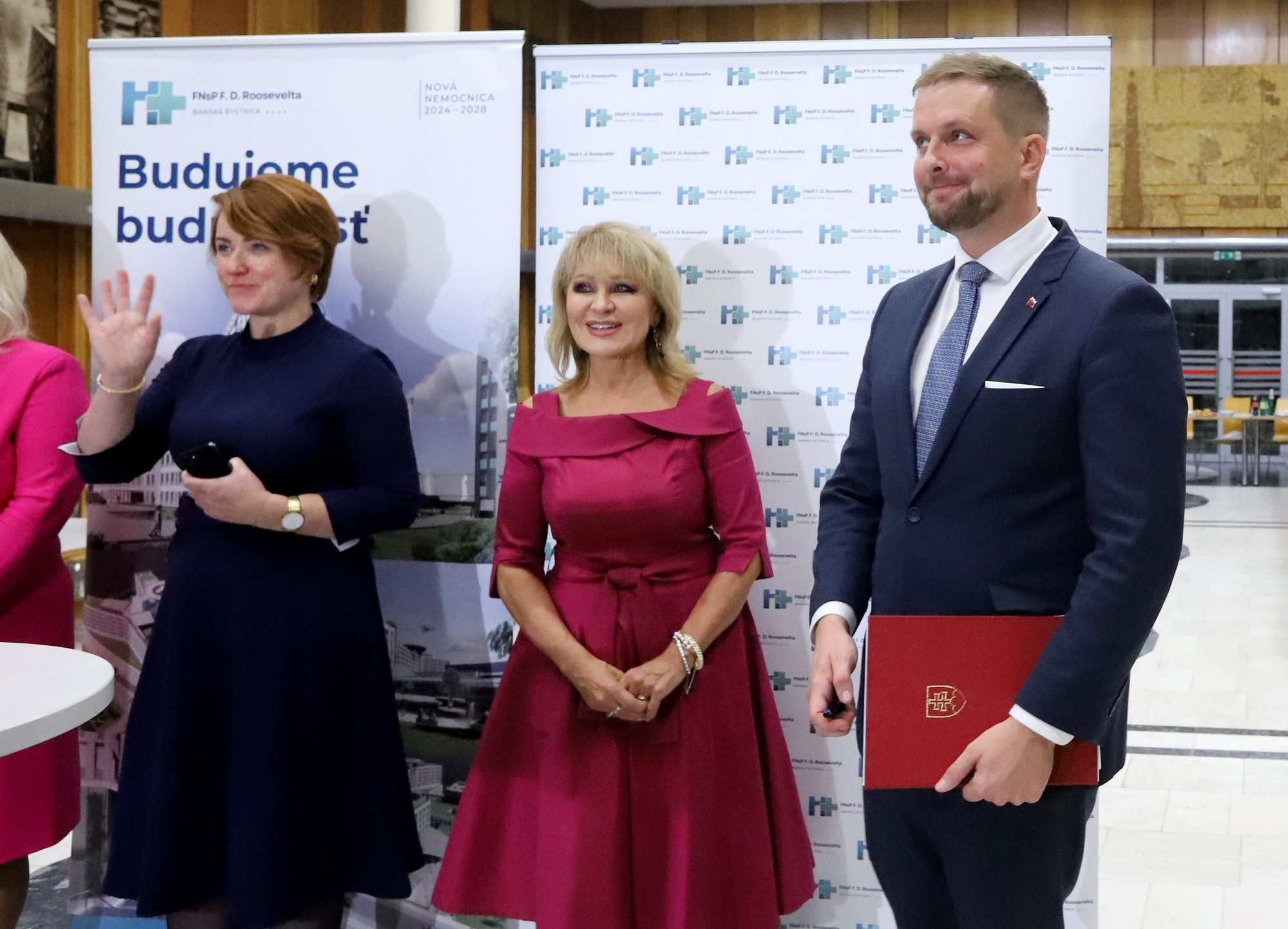 Eliška Kubíková a minister zdravotníctva Kamil Šaško (Hlas-SD).