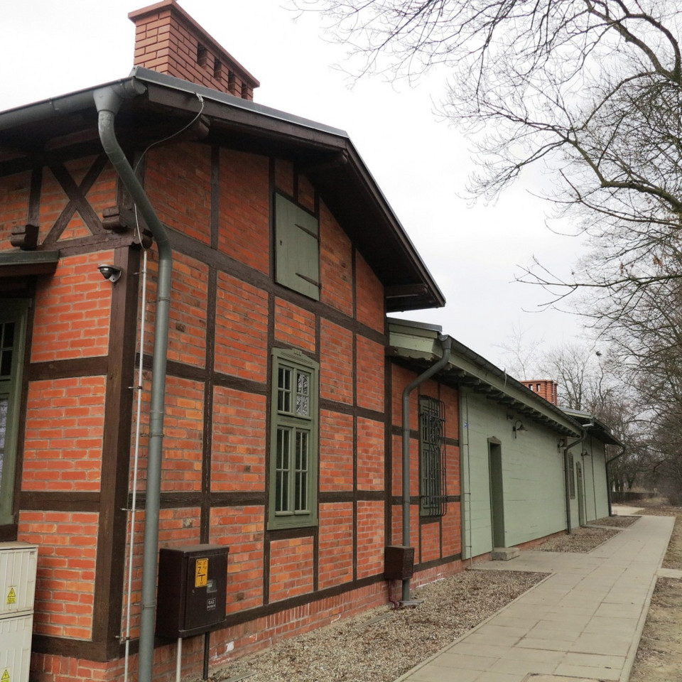 Laureat w kategorii "Architektura przemysłowa i dziedzictwo techniki" - dworzec kolejowy w Puszczykówku 