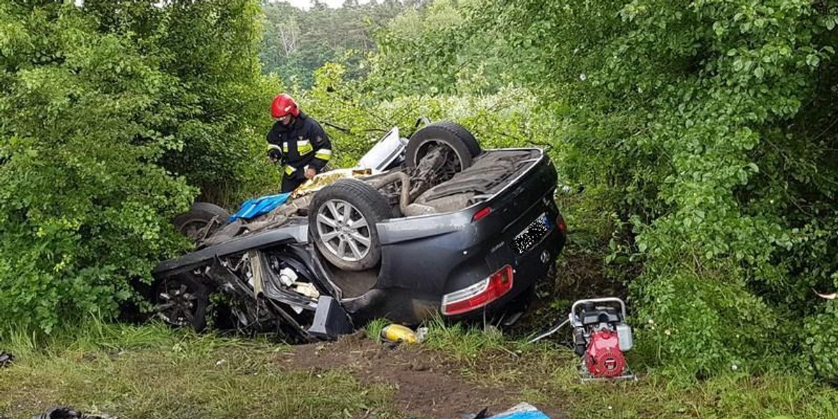 20-latek jechał na podwójnym gazie i bez uprawnień. Zabił kobietę