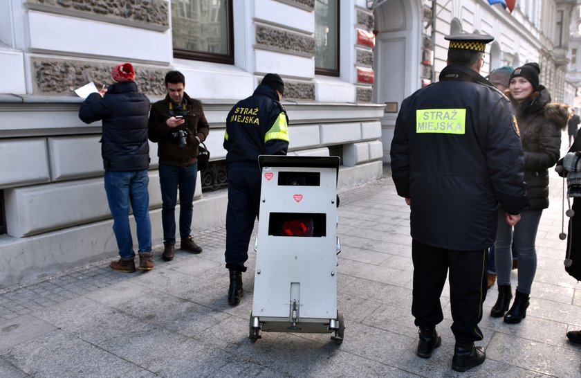 Fotoradar łódzkiej straży miejskiej został zlicytowany podczas 24. Finału WOŚP