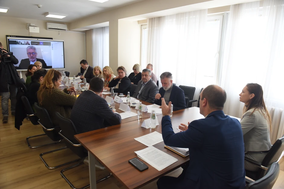 Konstitutivna sednica