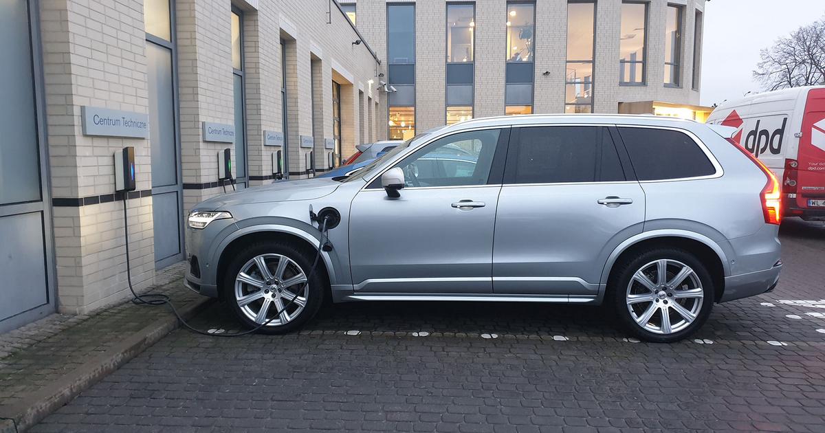 Volvo XC90 T8 czy hybryda plugin to dobry pomysł?