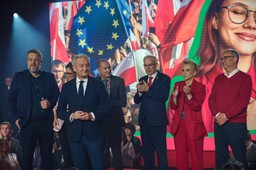 Szef klubu Lewicy: W sprawach światopoglądowych Lewica nie chce "przetrącać kręgosłupa" politykom PSL