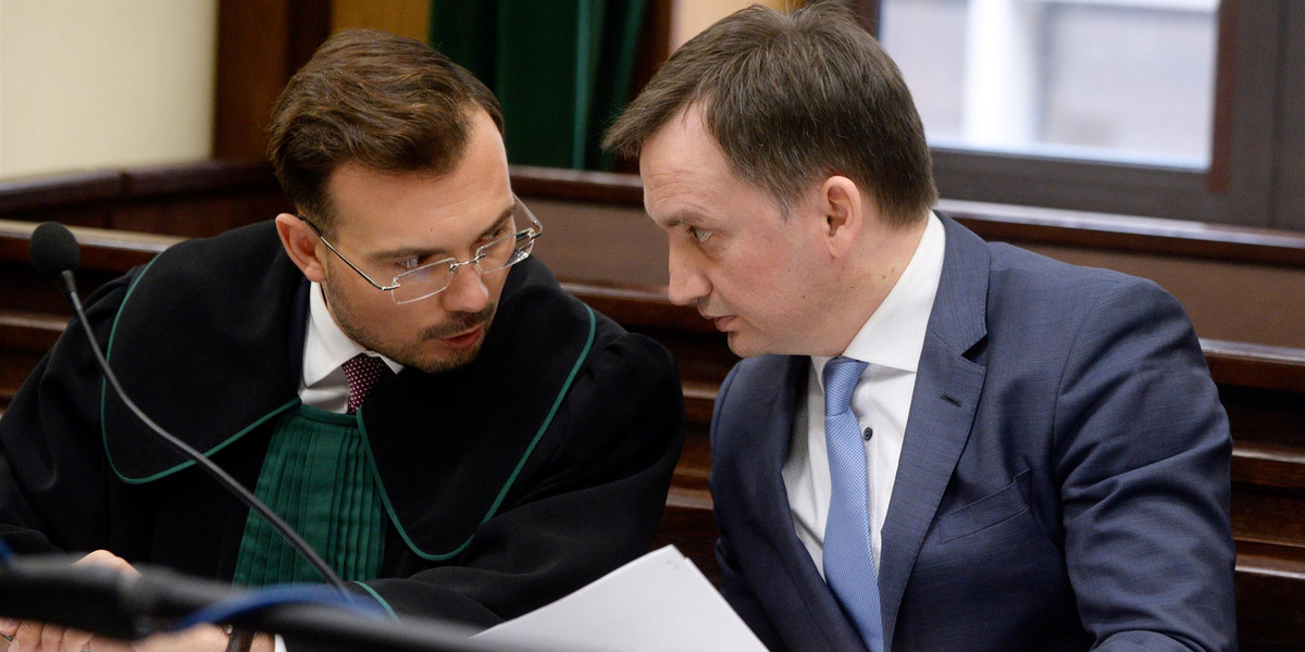 Maciej Zaborowski adwokat Zbigniewa Ziobry zarobił ogromne pieniądze na umowach z ministerstwem sprawiedliwości. 