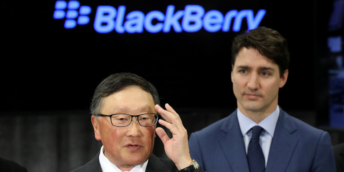 BlackBerry całkowicie zmieniło swoje oblicze pod sterami Johna Chena. Na zdjęciu od lewej: CEO BlackBerry John Chen i premier Kanady Justin Trudeau